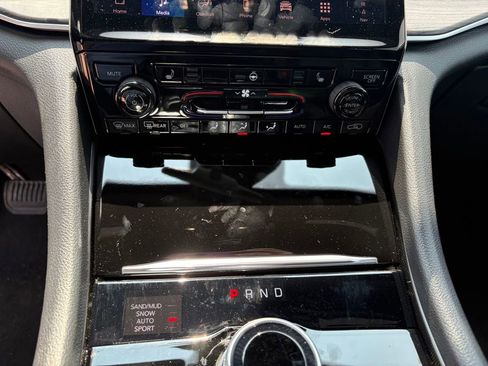 New 2025 Jeep Grand Cherokee L Limited image 25