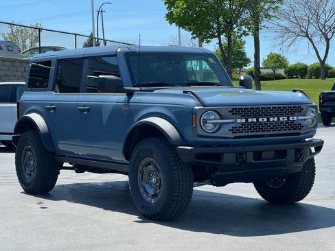 Used 2025 Ford Bronco Badlands w/ Sasquatch Package AWD/4WD image 35