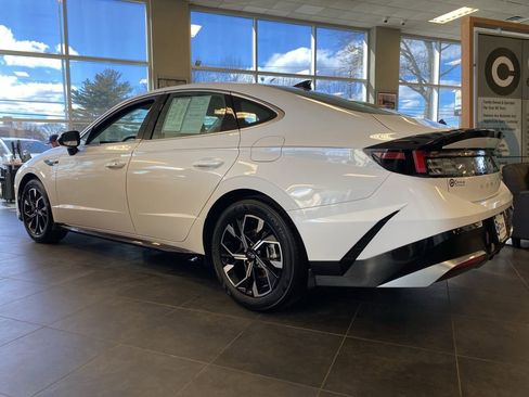 New 2025 Hyundai Sonata SEL image 3