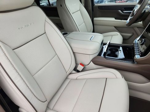 New 2026 GMC Yukon Denali image 10