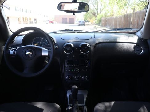 Used 2011 Chevrolet HHR LS image 16