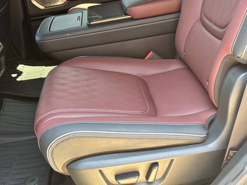 Used 2025 INFINITI QX80 Autograph AWD/4WD image 18
