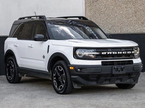 Used 2024 Ford Bronco Sport Outer Banks AWD/4WD image 5