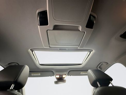 Used 2021 Honda Odyssey Touring image 18