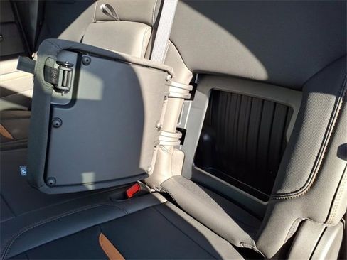 New 2026 GMC Sierra 2500 AT4 w/ Technology Package image 14