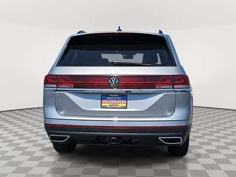 Used 2024 Volkswagen Atlas SE FWD image 6