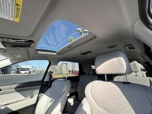 Used 2023 Hyundai Palisade SEL w/ Premium Package AWD/4WD image 19