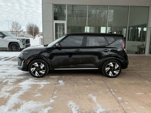 Used 2023 Kia Soul GT-Line image 19