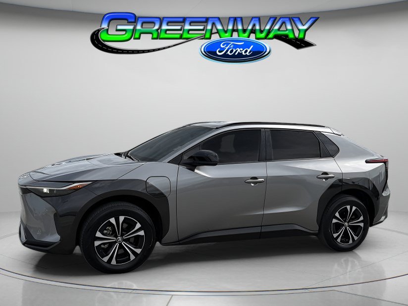 Used 2024 Toyota bZ4X FWD image 1