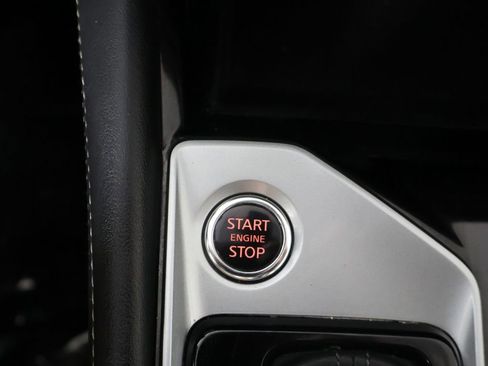 Used 2023 Nissan Altima 2.5 SV FWD image 32