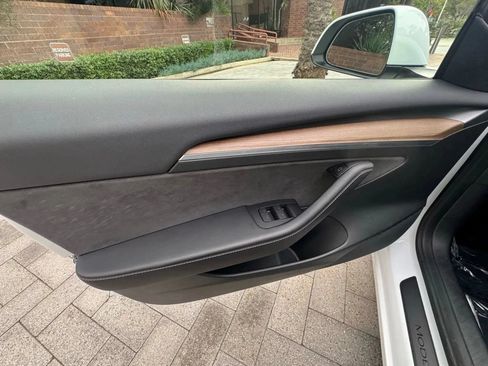 Used 2023 Tesla Model 3 Standard Range RWD image 23
