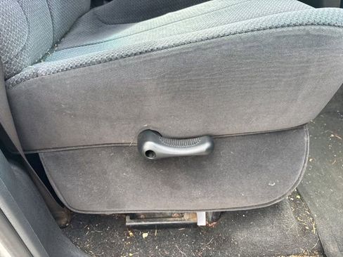 Used 2004 Dodge Ram 2500 Truck SLT w/ Sport Appearance Group image 39