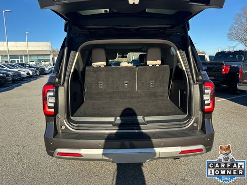 Used 2024 Ford Expedition Max Limited image 18