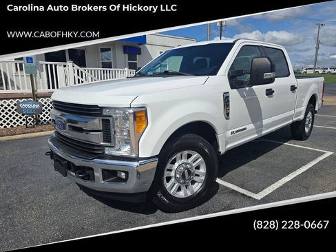 Used 2017 Ford F250 XLT w/ XLT Value Package RWD image 1