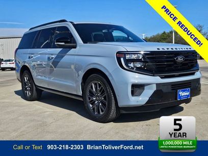 New 2025 Ford Expedition Platinum w/ Stealth Performance Package