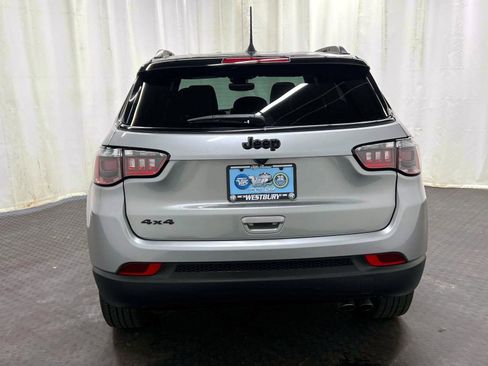 Used 2022 Jeep Compass Latitude AWD/4WD image 7