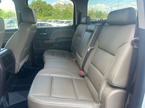 Used 2019 GMC Sierra 2500 SLT w/ Duramax Plus Package AWD/4WD image 13