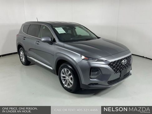 Used 2020 Hyundai Santa Fe SE AWD/4WD image 3