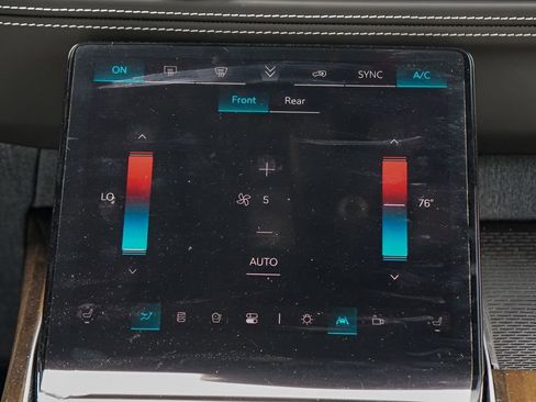 New 2026 Cadillac Escalade Platinum Sport w/ LPO, Floor Liner Package AWD/4WD image 22