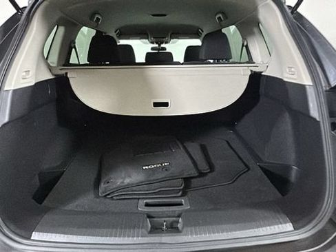 Used 2023 Nissan Rogue FWD image 28