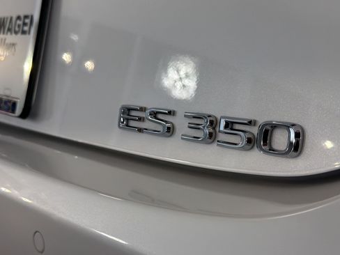 Used 2025 Lexus ES 350 w/ Premium Package FWD image 34