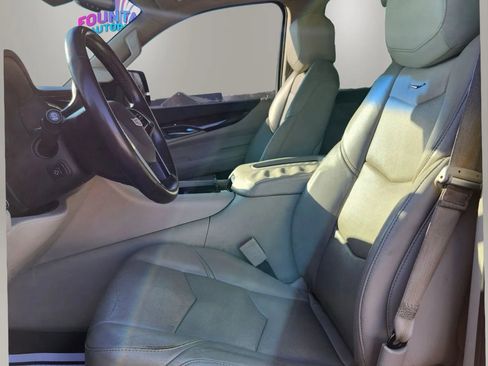 Used 2015 Cadillac Escalade Premium image 11