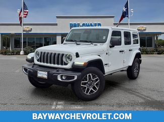 Used 2025 Jeep Wrangler Unlimited Sahara AWD/4WD video 1