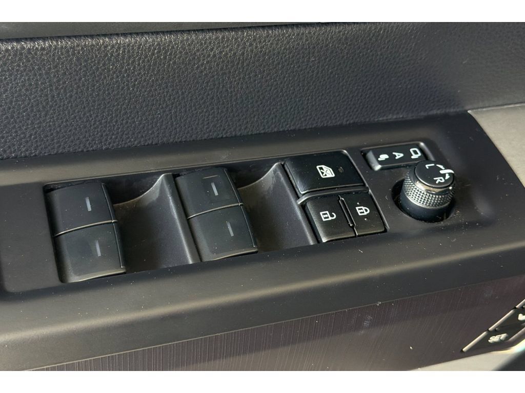 Used 2023 Toyota Tundra Platinum w/ Advanced Package AWD/4WD image 12