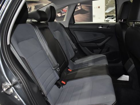 Used 2025 Volkswagen Jetta SE w/ Sunroof Package image 26