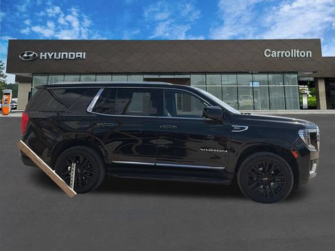 Used 2023 GMC Yukon SLT AWD/4WD image 4