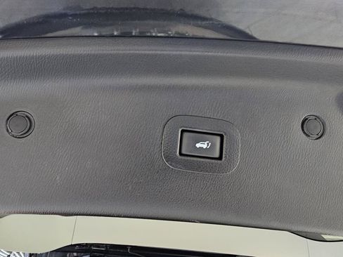 Used 2018 INFINITI QX80 2WD w/ Driver Assistance Package image 15