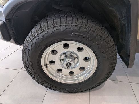 Used 2012 Toyota FJ Cruiser 4WD w/ Convenience Pkg image 18
