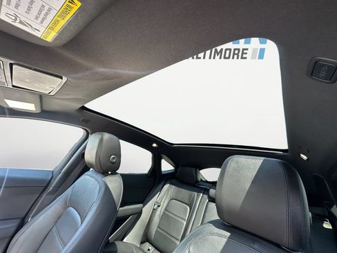 Used 2019 Jaguar E-PACE SE AWD/4WD image 17