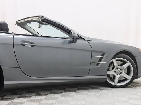 Used 2013 Mercedes-Benz SL 550 image 11