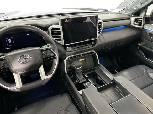 Used 2024 Toyota Tundra Platinum image 38