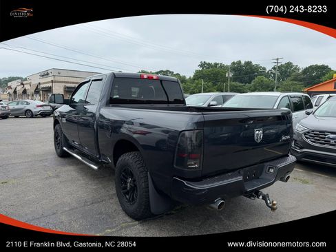 Used 2016 RAM 1500 Express AWD/4WD image 3