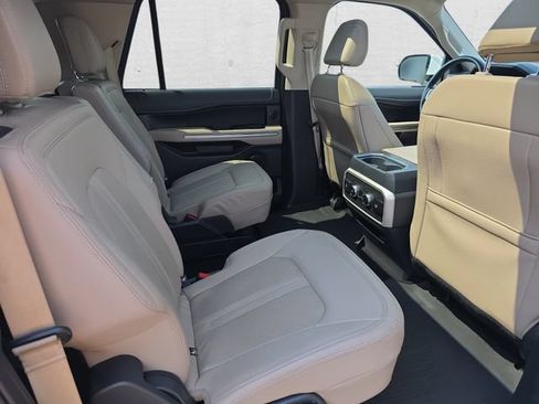Used 2023 Ford Expedition Max Limited AWD/4WD image 11