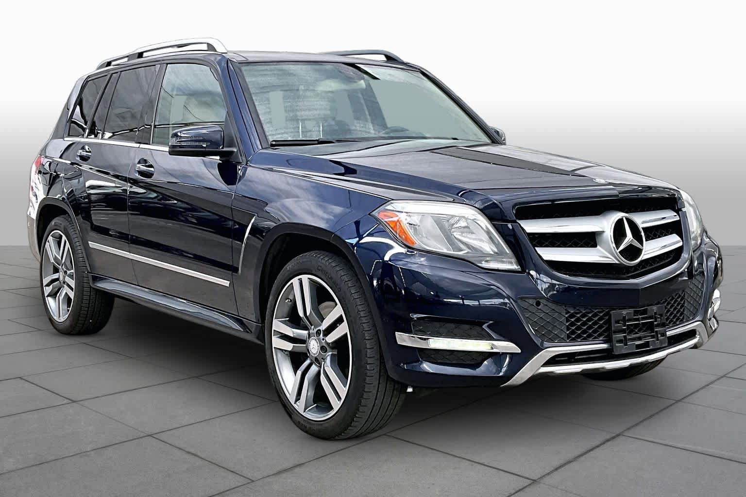 Used 2015 Mercedes-Benz GLK 350 2WD image 3