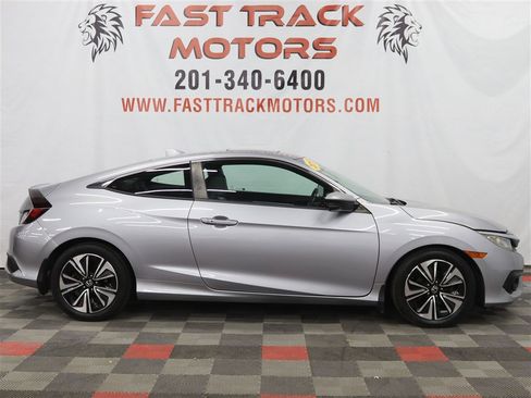 Used 2017 Honda Civic EX-L image 4