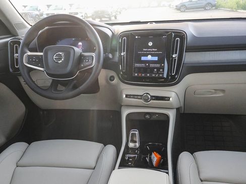 New 2026 Volvo XC40 B4 Plus w/ Climate Package image 21