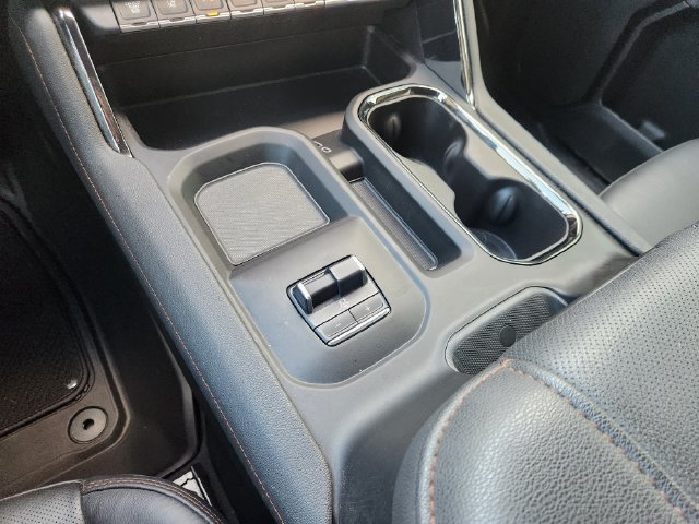 Used 2024 GMC Sierra 2500 AT4 w/ AT4 Preferred Package AWD/4WD image 23