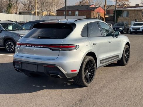 Used 2022 Porsche Macan image 3