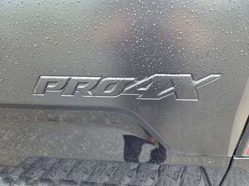 Used 2021 Nissan Titan PRO-4X w/ Pro-4x Convenience Package AWD/4WD image 9