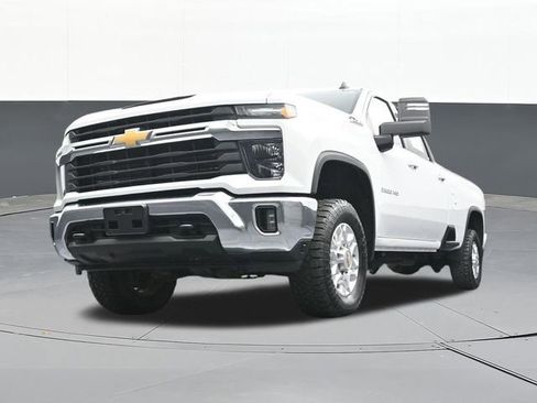 Used 2024 Chevrolet Silverado 2500 LT AWD/4WD image 56