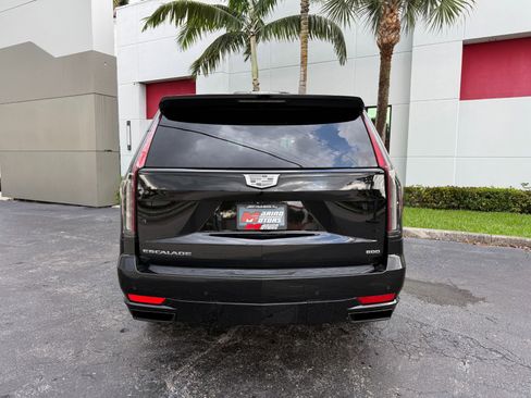 Used 2021 Cadillac Escalade Sport Platinum image 16