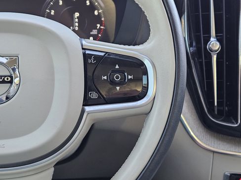 Used 2021 Volvo XC60 T5 Inscription w/ Advanced Package image 30