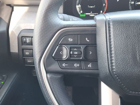 Used 2025 Toyota 4Runner Trailhunter image 36