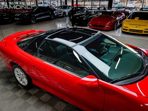 Used 2002 Chevrolet Camaro Z28 w/ SS Performance/Appearance Pkg image 30