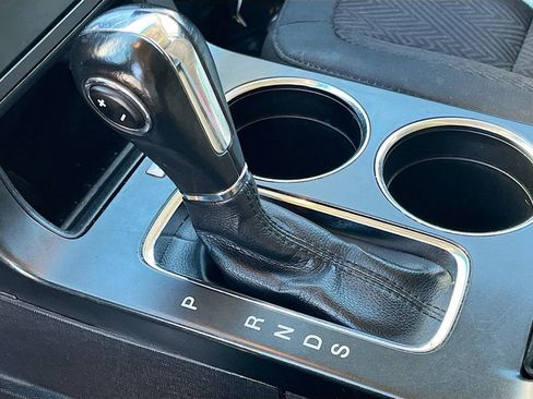 Used 2016 Ford Flex SEL image 16