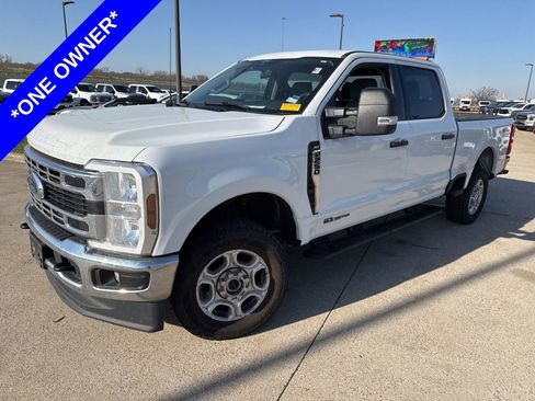Used 2025 Ford F250 XLT image 1